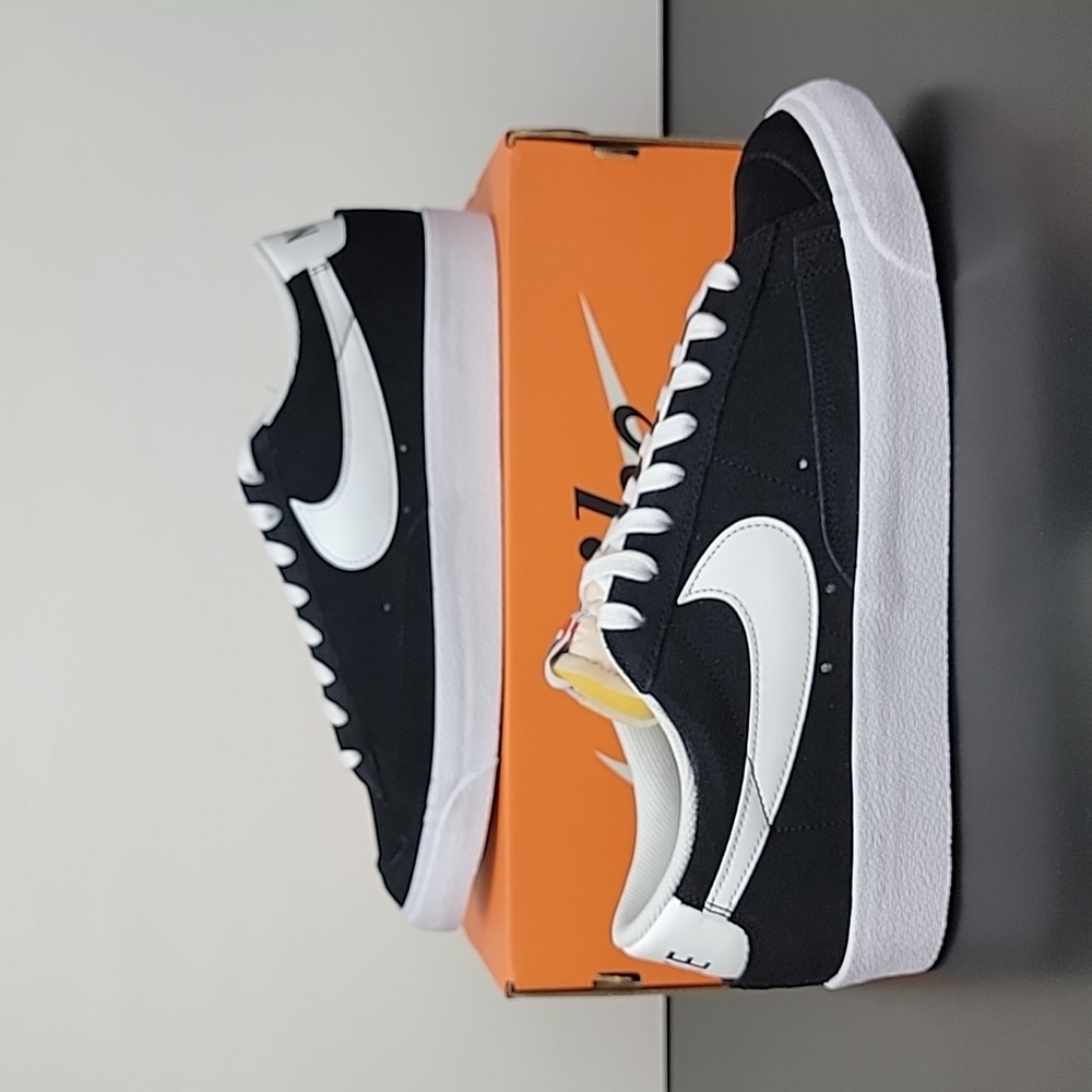 Nike Blazer Low 77 VNTG Sneakers Suede Black White Men's Shoes